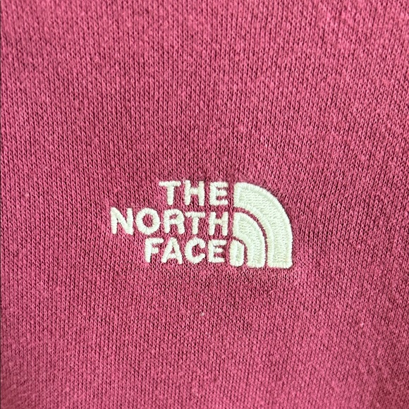 The North Face Women's Magenta Half-Zip Sweatshirt - Picture 2 of 10